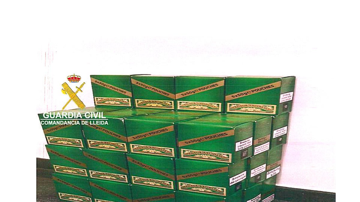 Comissats 10 quilos de tabac andorrà a l'aeroport de Lleida