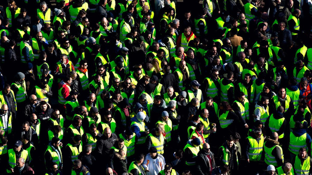 El sector del taxi estén la protesta a Madrid i rebutja la regulació del VTC
