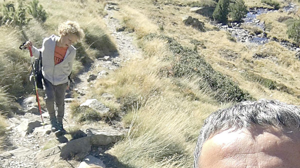 Desconnectar i gaudir mentre passeja per la muntanya