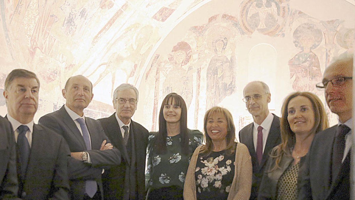 Shakira i els frescos de Santa Coloma, als set tuits