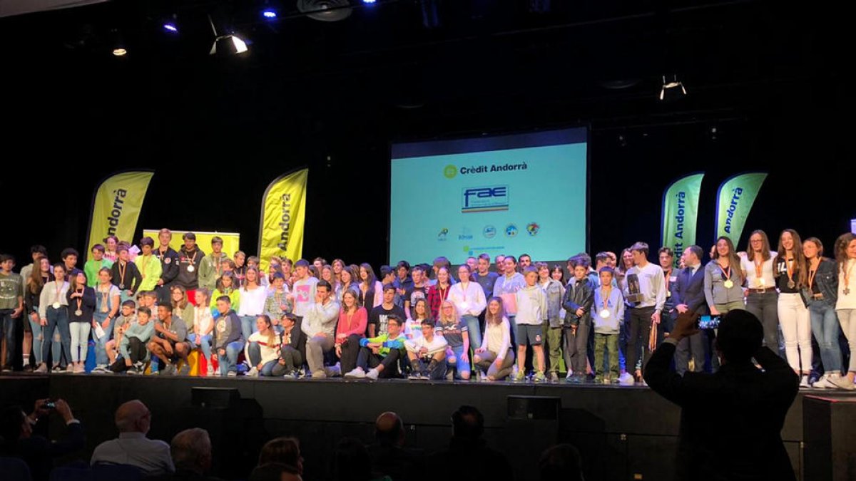 El Prat del Roure es vesteix de gala per premiar els campions nacionals del 2019