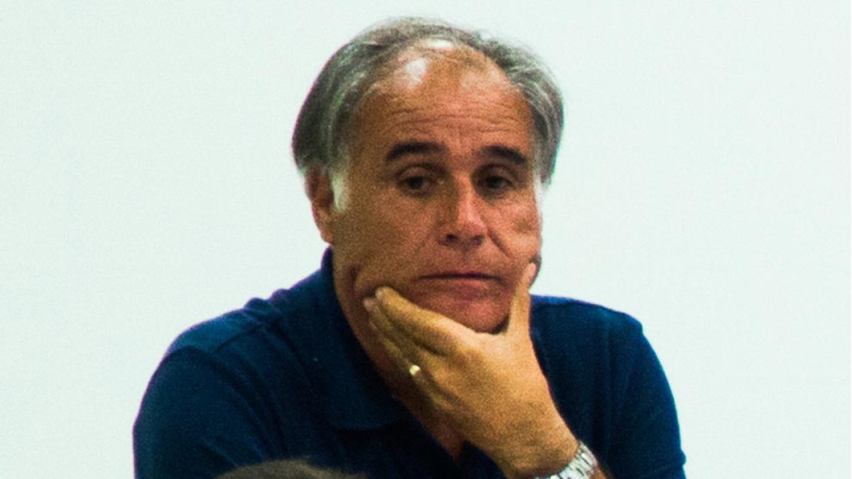 El tresorer de la Federació de Futbol ingressa a la Comella