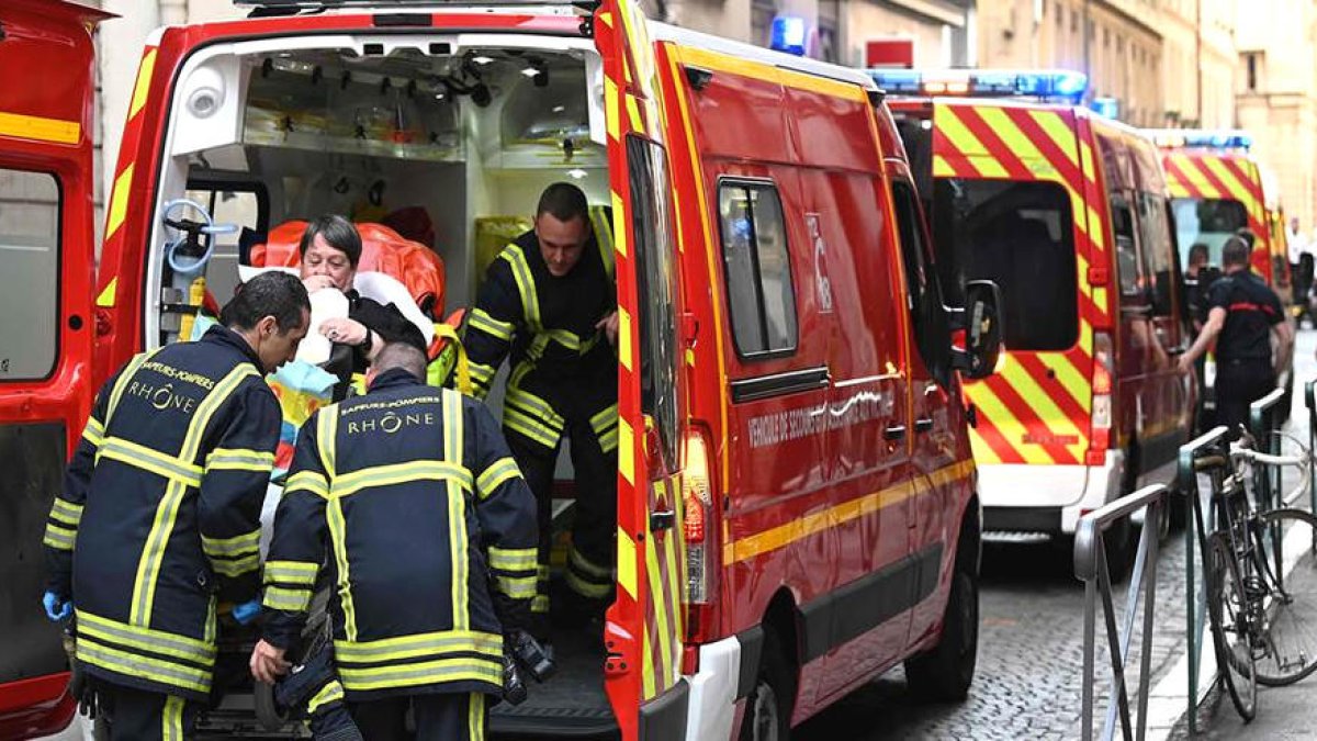 Almenys tretze ferits per l'explosió d'un bomba al centre de Lió