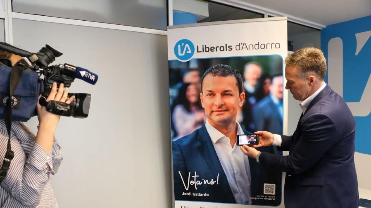 Liberals aposta pel transport públic per cable