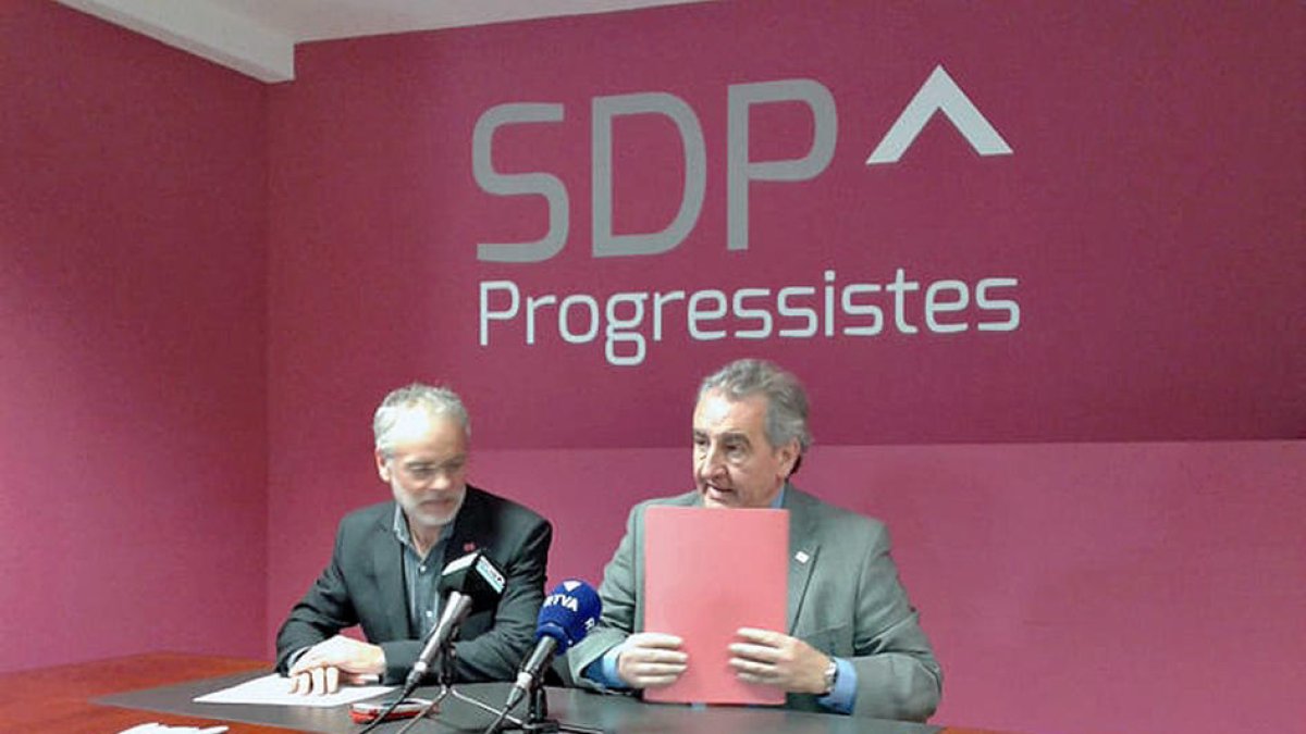 Víctor Naudi afirma que l'acord entre PS i Liberals és “esperpèntic”