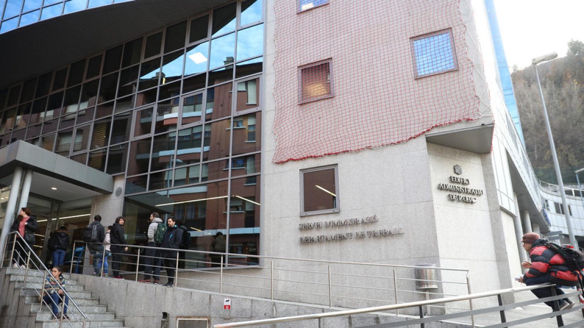 Les autoritzacions per a temporers superen en un 11,5% la quota inicial