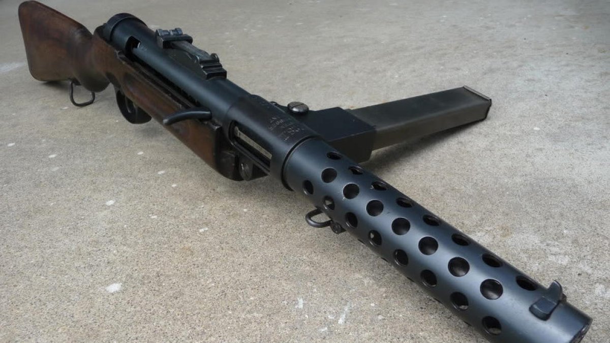 Entre fusells i samarretes