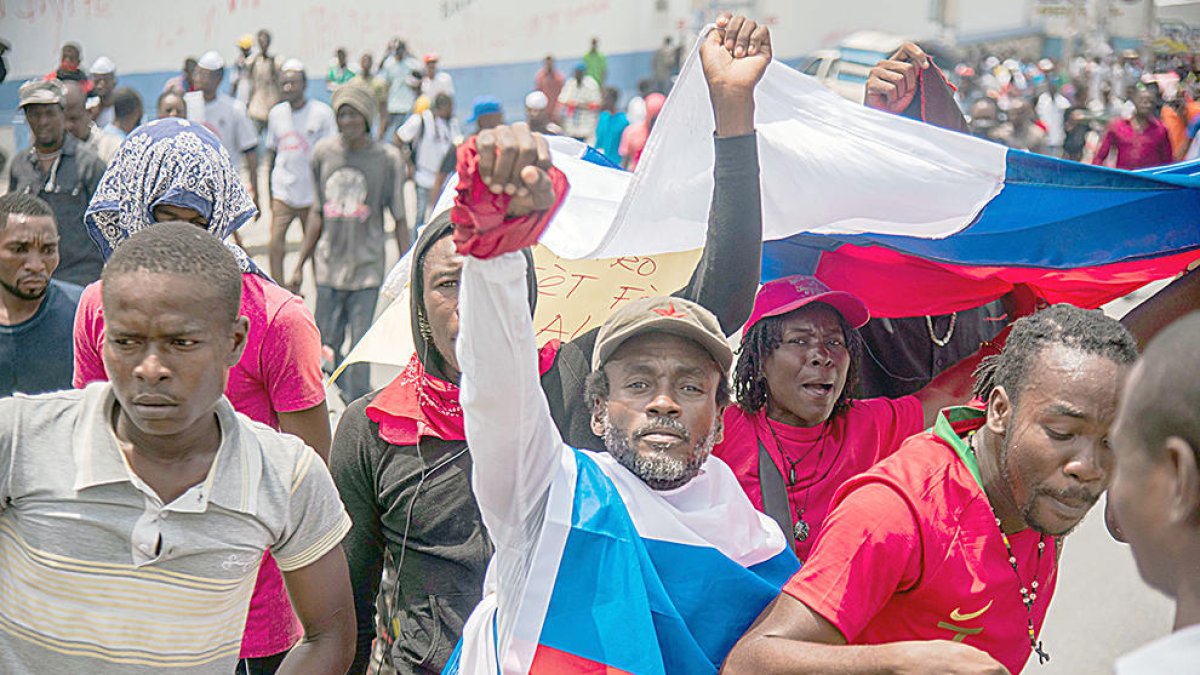 Protestes a Haití en favor de la dimissió del president