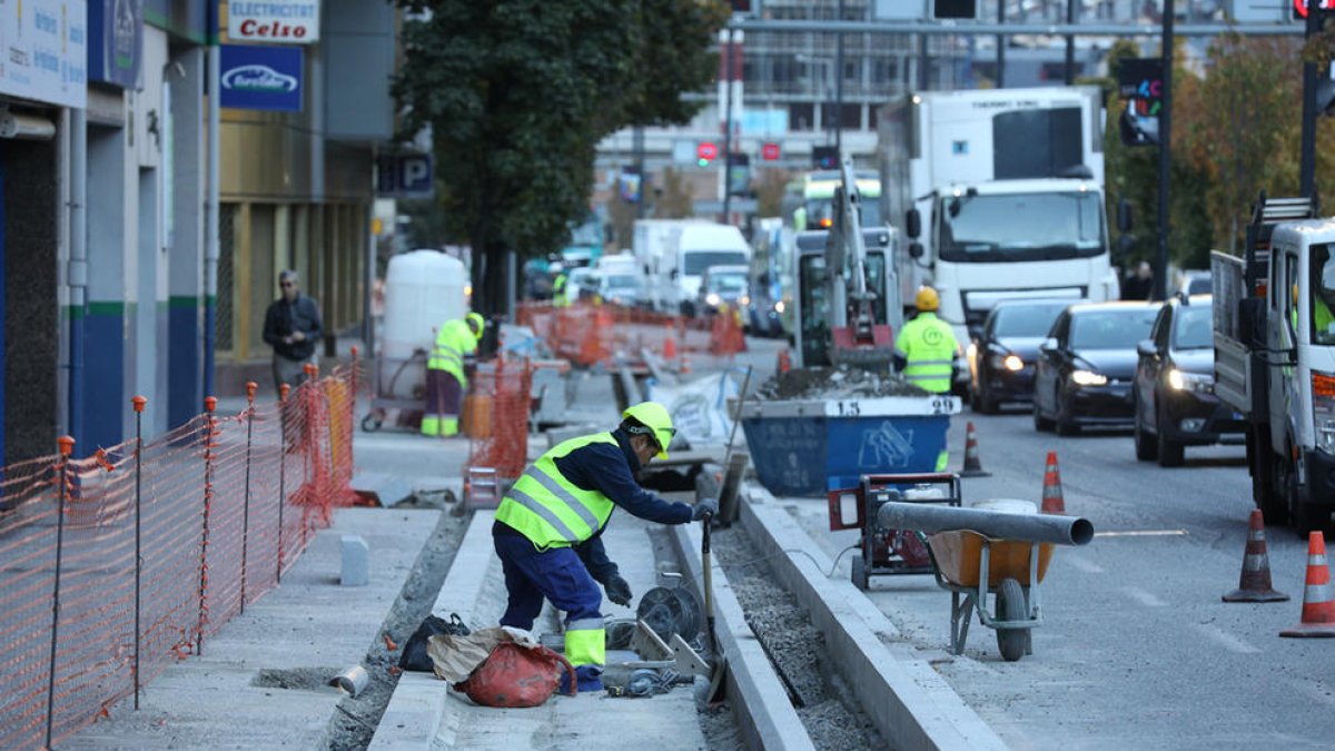 Incertesa entre lla patronal per la reforma laboral en vigor des d'ahir