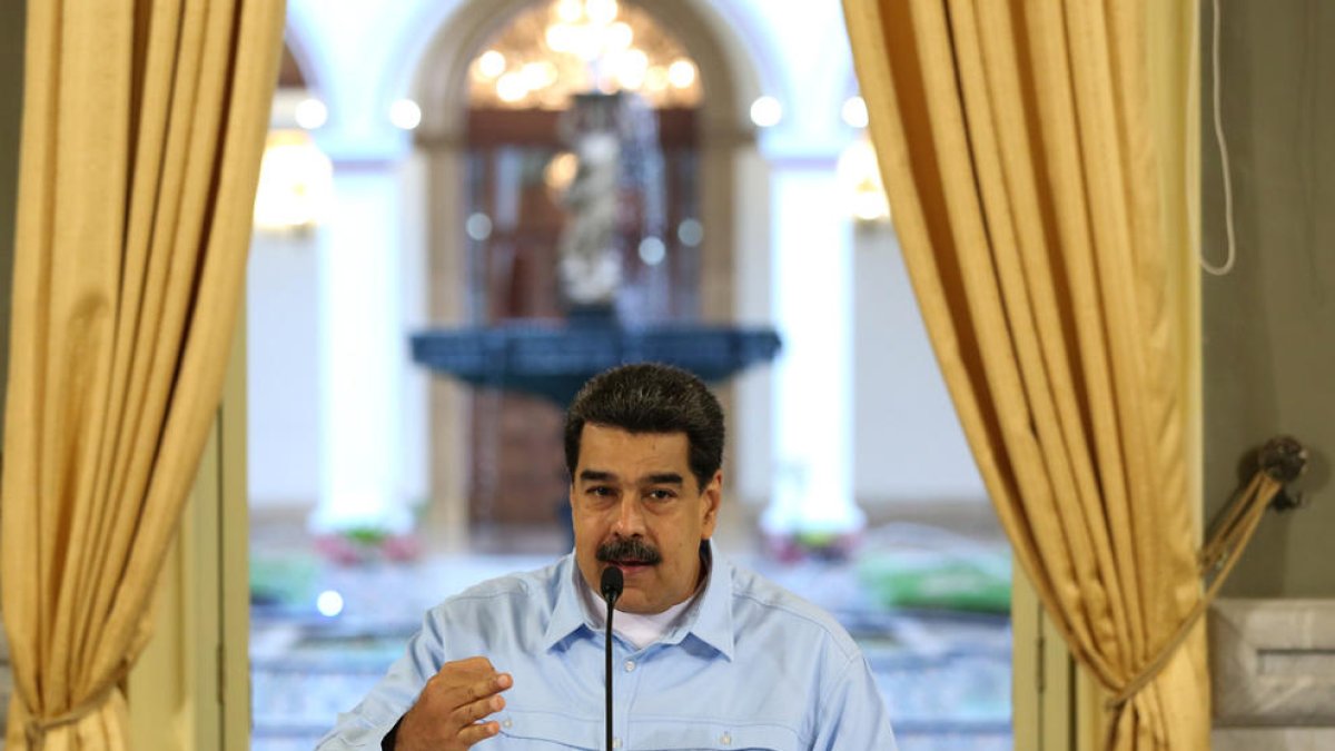Nicolás Maduro denuncia un bloqueig naval i aeri