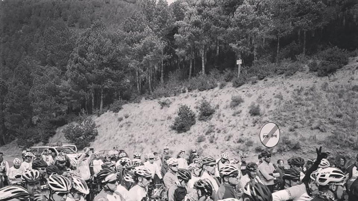Concentració en homenatge al ciclista atropellat