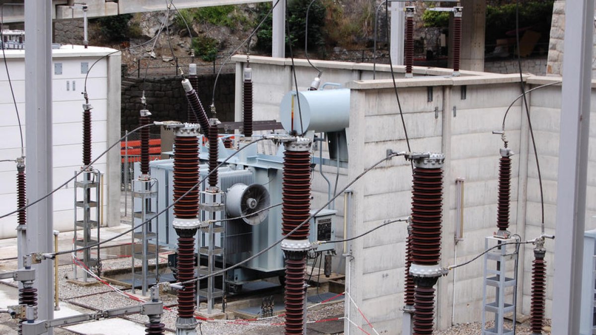 Andorra genera al maig la meitat de l'energia consumida