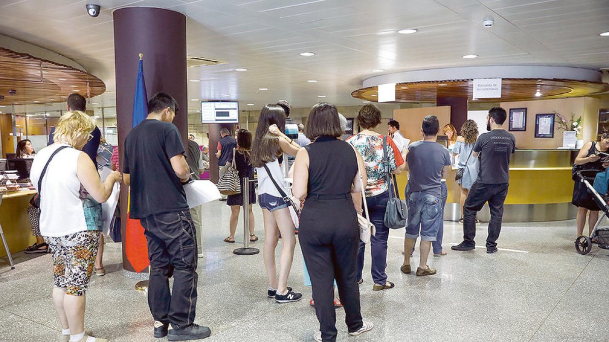 Normalitat al servei de Tràmits després de l'avaria de dilluns