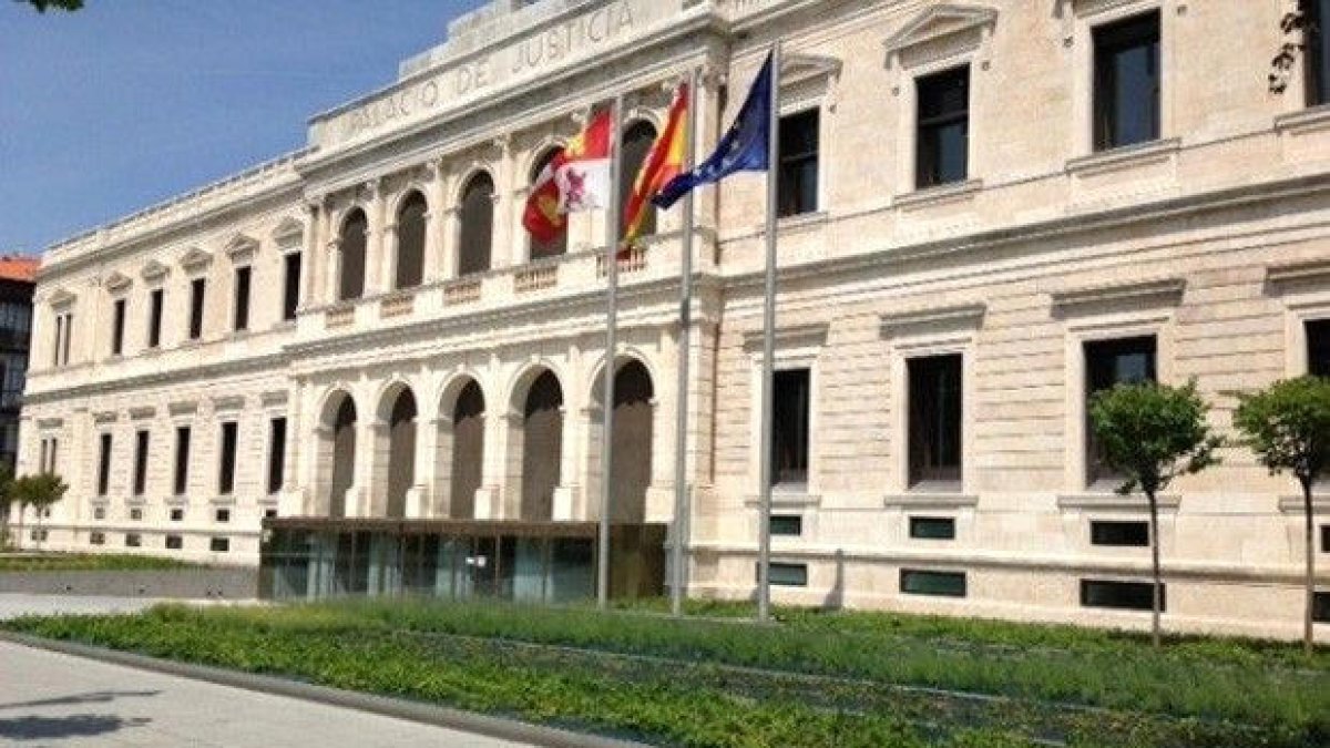 La sanció del 150% als pisos dels no residents queda en entredit