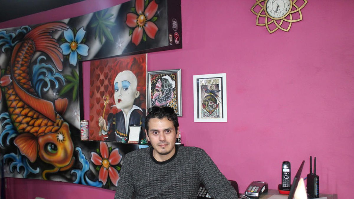 “L'únic que ens portem a la tomba són els tatuatges”