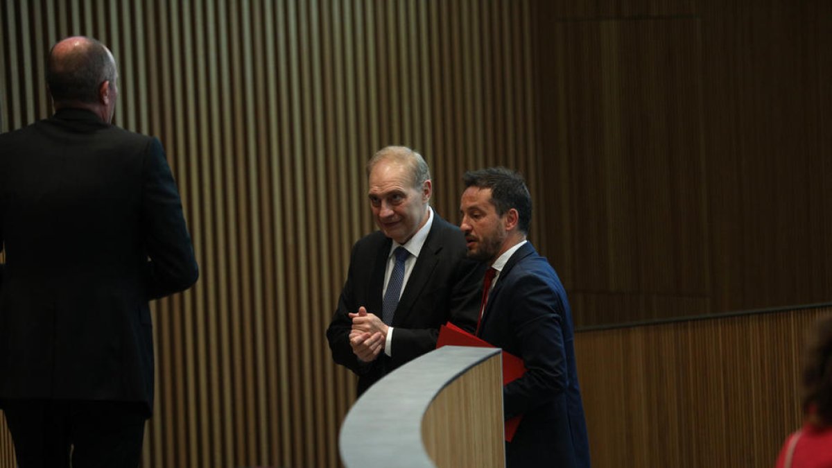 El PS i terceravia carreguen contra la xifra d'alts càrrecs de Govern