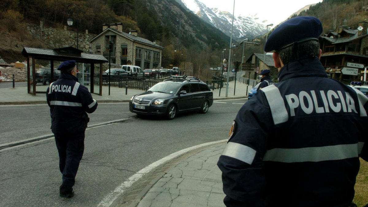 Campanya de la policia per evitar el mal ús de les rotondes