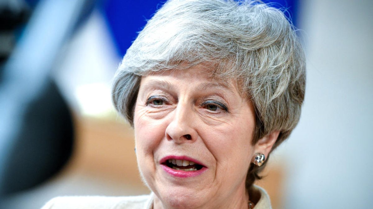 Theresa May presenta oficialment la renúncia i obre el procés successori