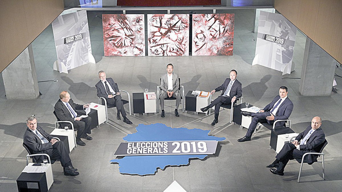 Debat embolicat i sense guanyadors