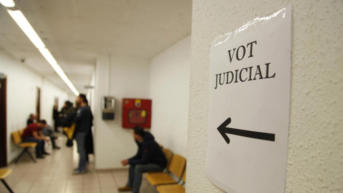 7.141 ciutadans voten per avançat a la Batllia