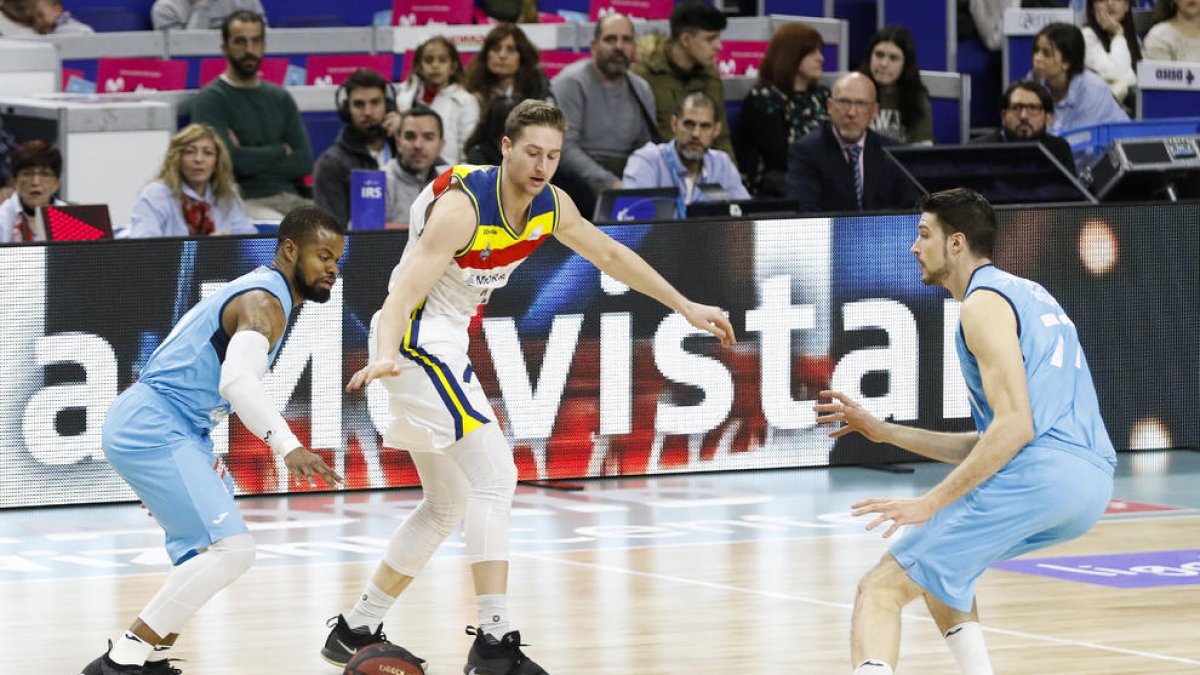 El MoraBanc cau en l'últim segon