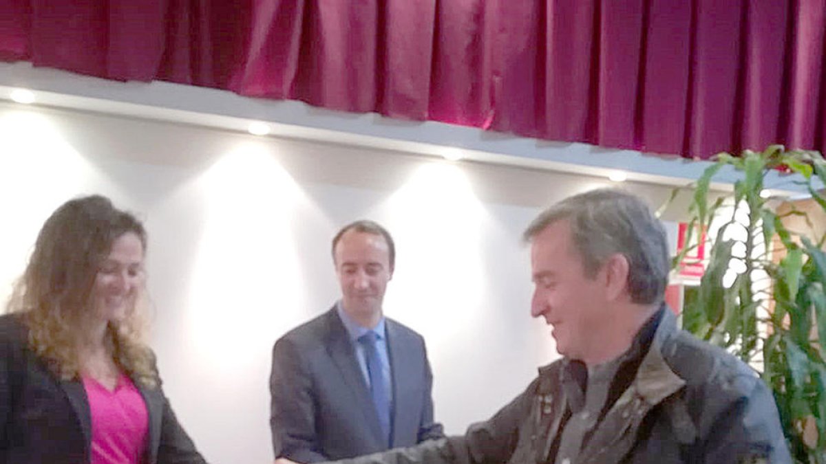 Nomen celebra que DA no obtingui majoria absoluta tot i no entrar al Consell General