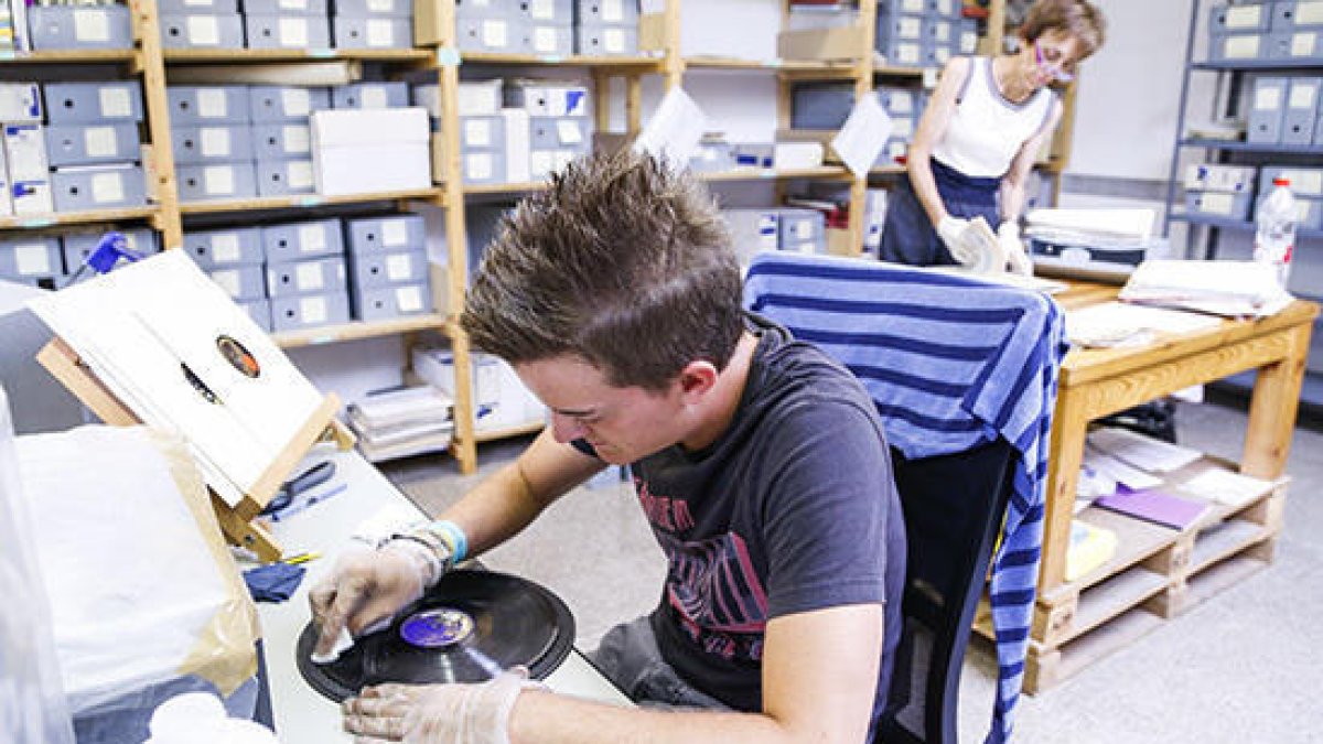 L'Arxiu Nacional farà públic el catàleg discogràfic de Ràdio Andorra