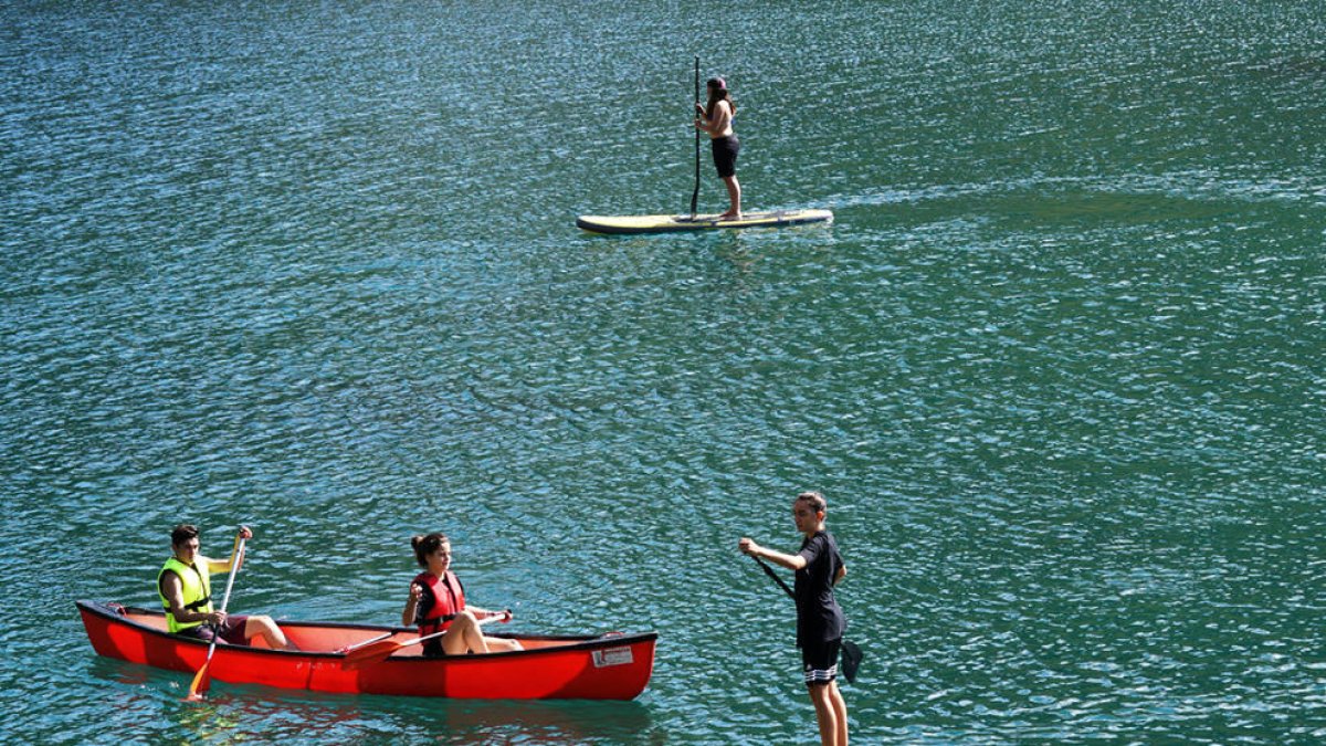 El comú desautoritza les activitats amb canoa als llacs de Tristaina