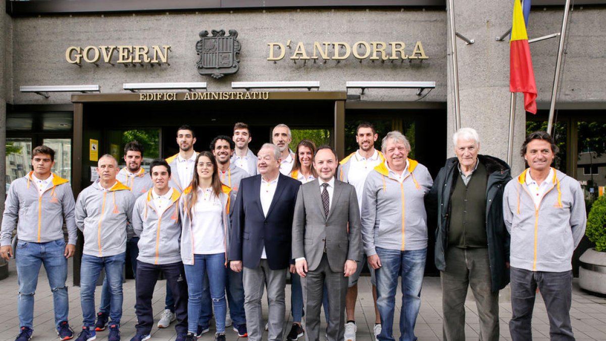 Xavier Espot rep la delegació que anirà als Jocs de Minsk