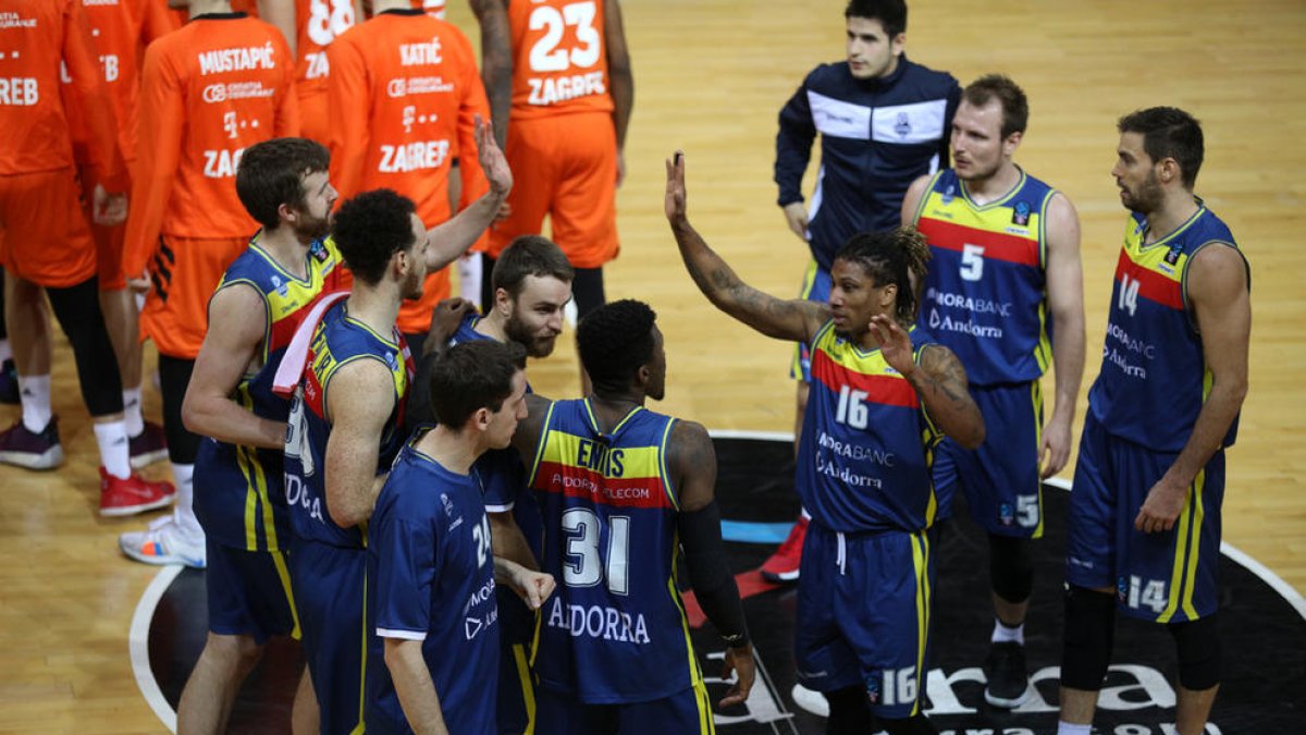 Situació gairebé calcada