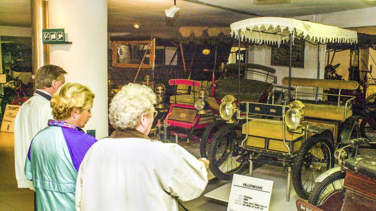 Vehicles, passió i altruisme