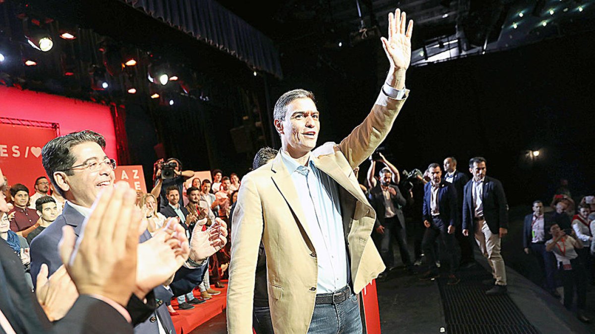 Pedro Sánchez compara Vox amb Fuerza Nueva