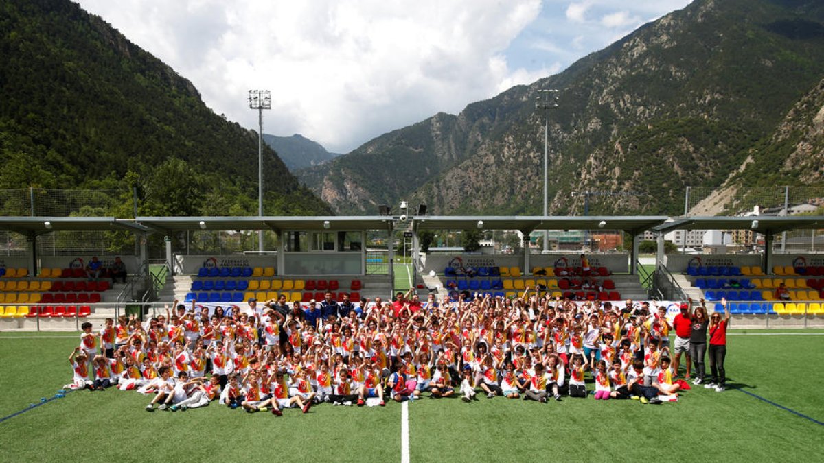 Homenatge a la base a la Festa del federat