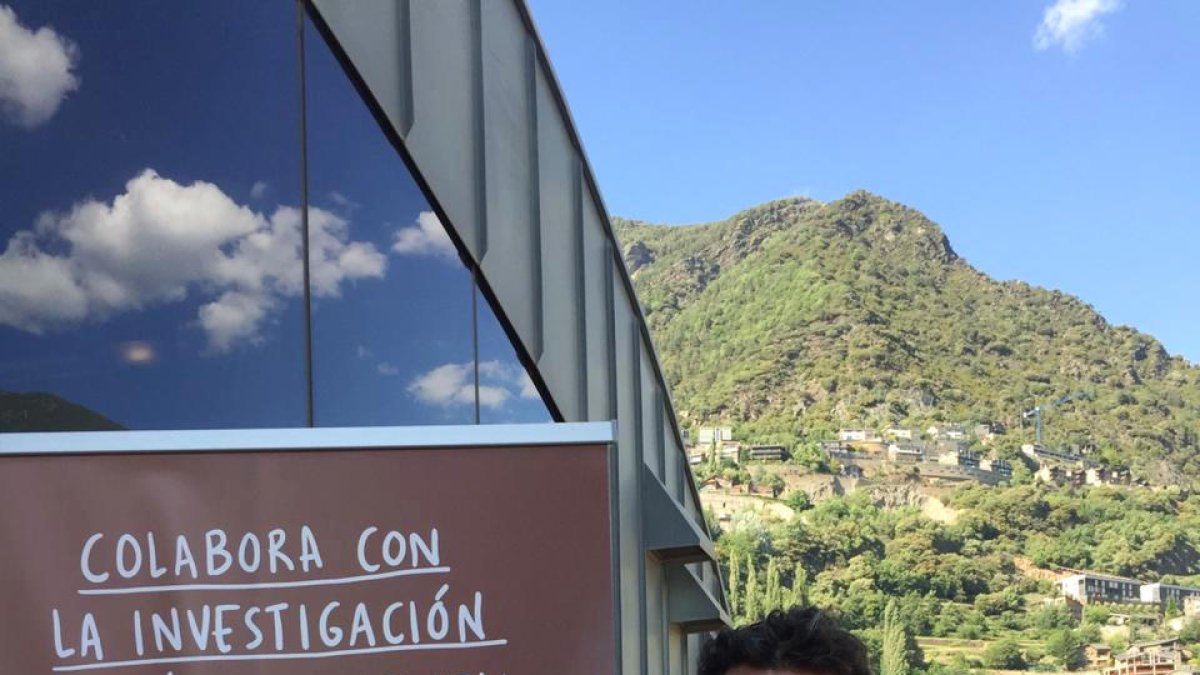 “Falten recursos per a fer recerca del càncer infàntil”