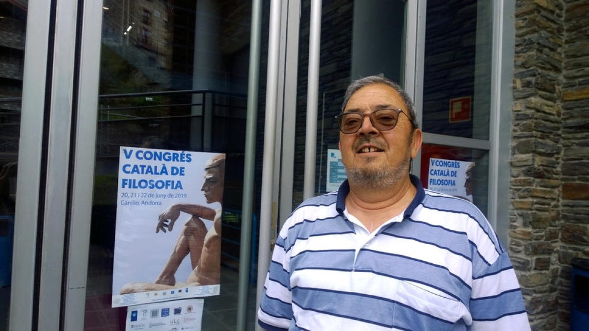 “L'home acaba sent l'esclau de l'ordinador, no interessa que pensi”