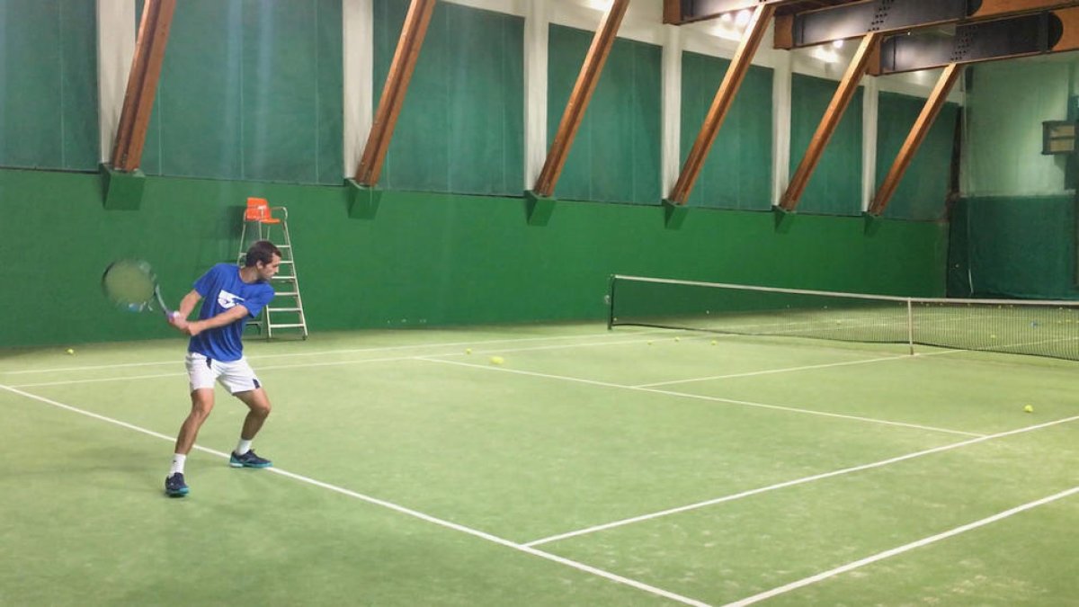 El tennis s'obre camí