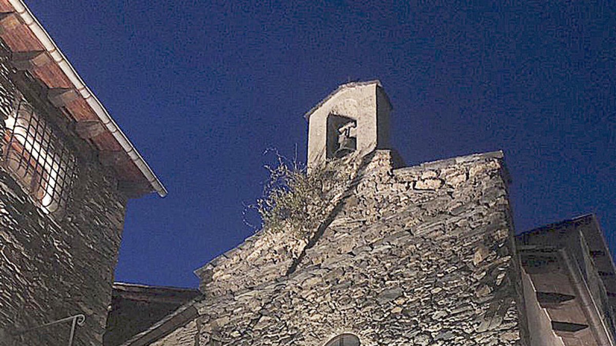 13.000 espelmes van donar la benvinguda a l'estiu