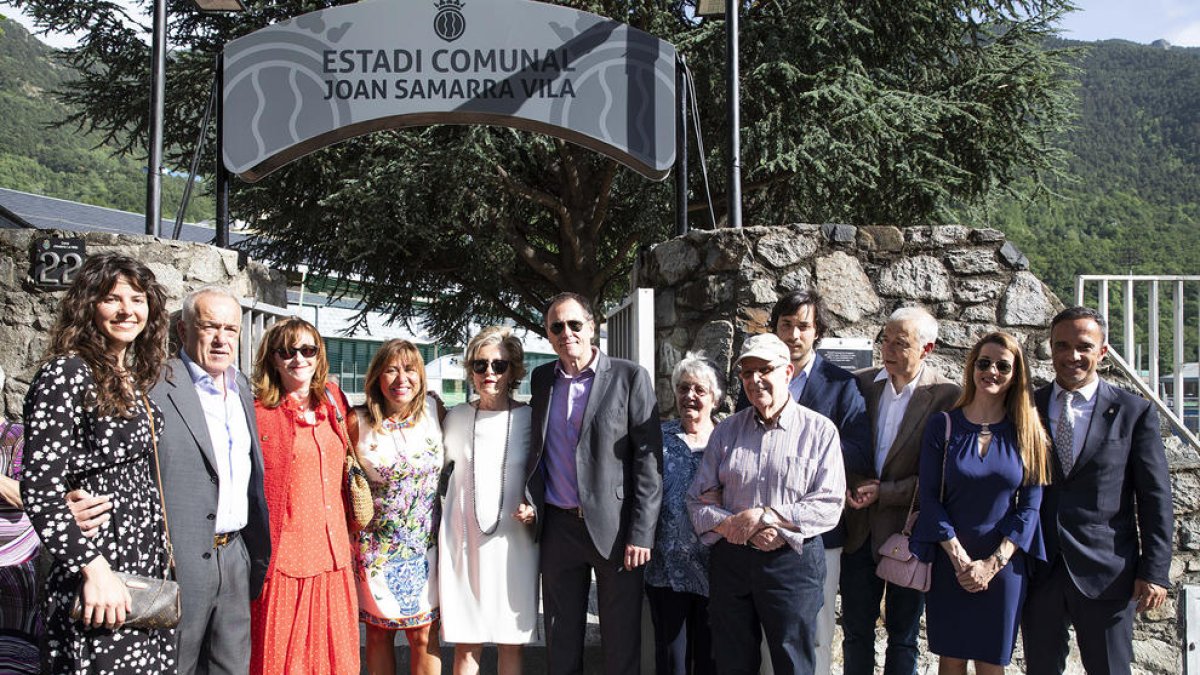 L'Estadi comunal rep el nom de Joan Samarra
