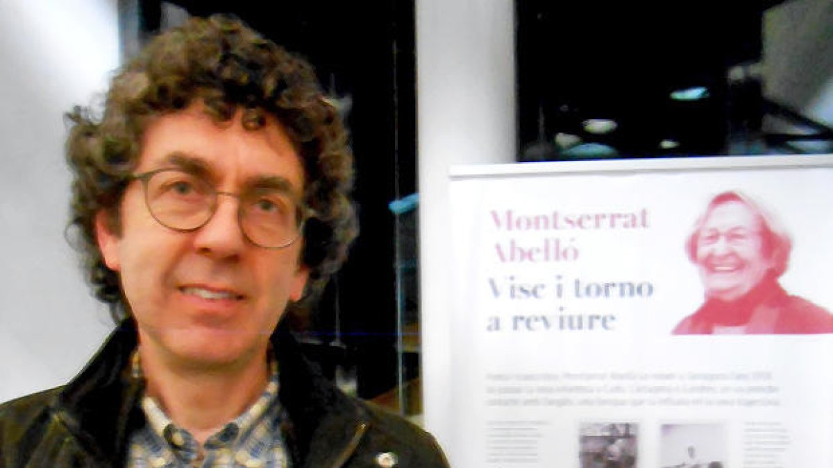 “El sistema educatiu no ha posat en valor la poesia”