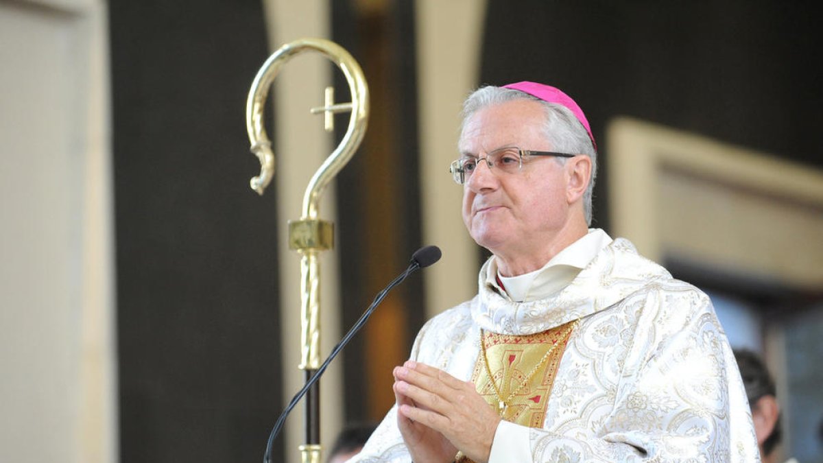 El Bisbat suspèn 4 mossens per formar part d'una secta amb pràctiques sexuals