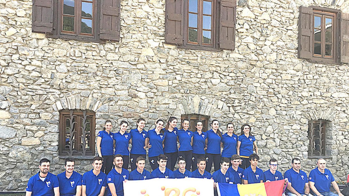 La selecció afronta el Mundial B sub-19 i absolut