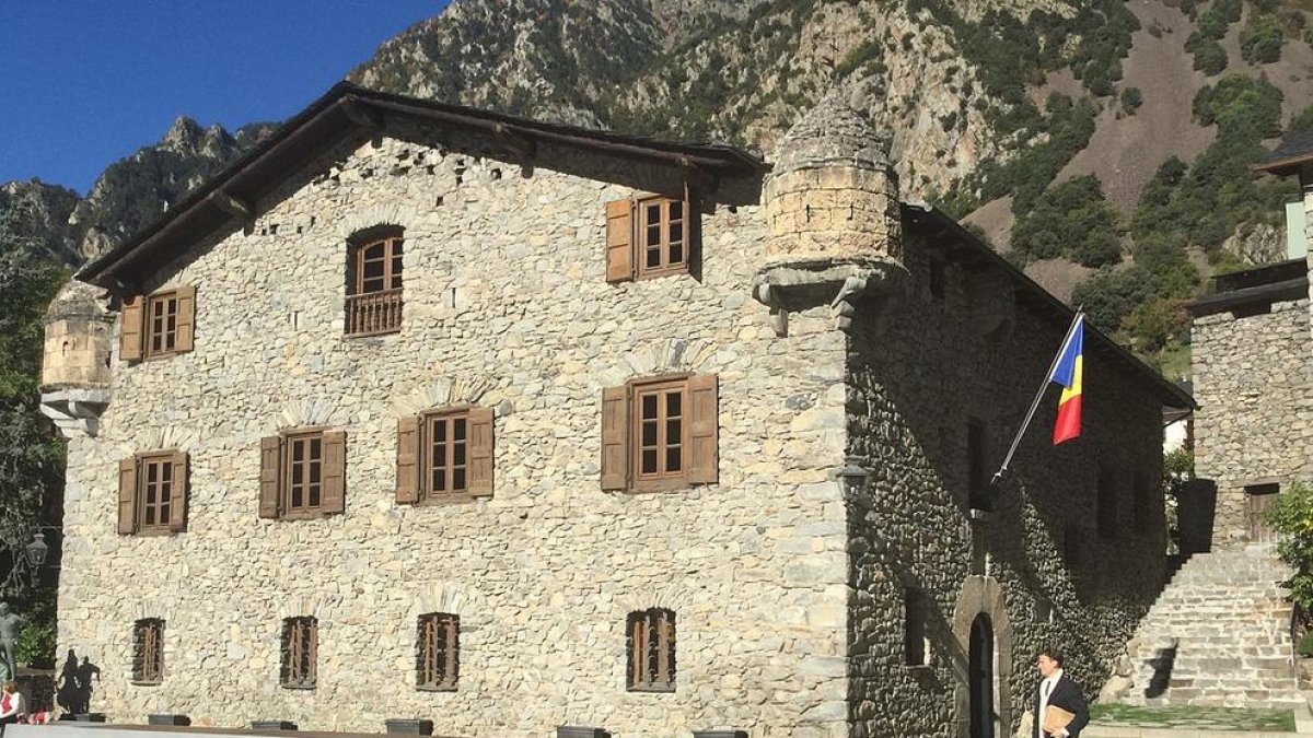 La primera casa i altres qüestions