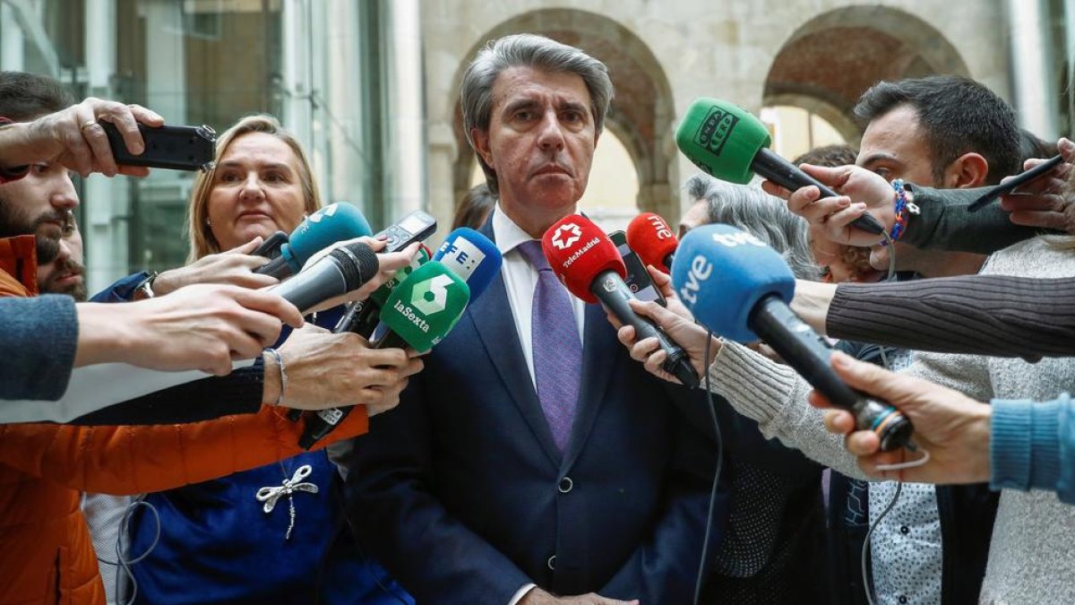 La marxa de Garrido a Ciutadans li complica la campanya a Casado