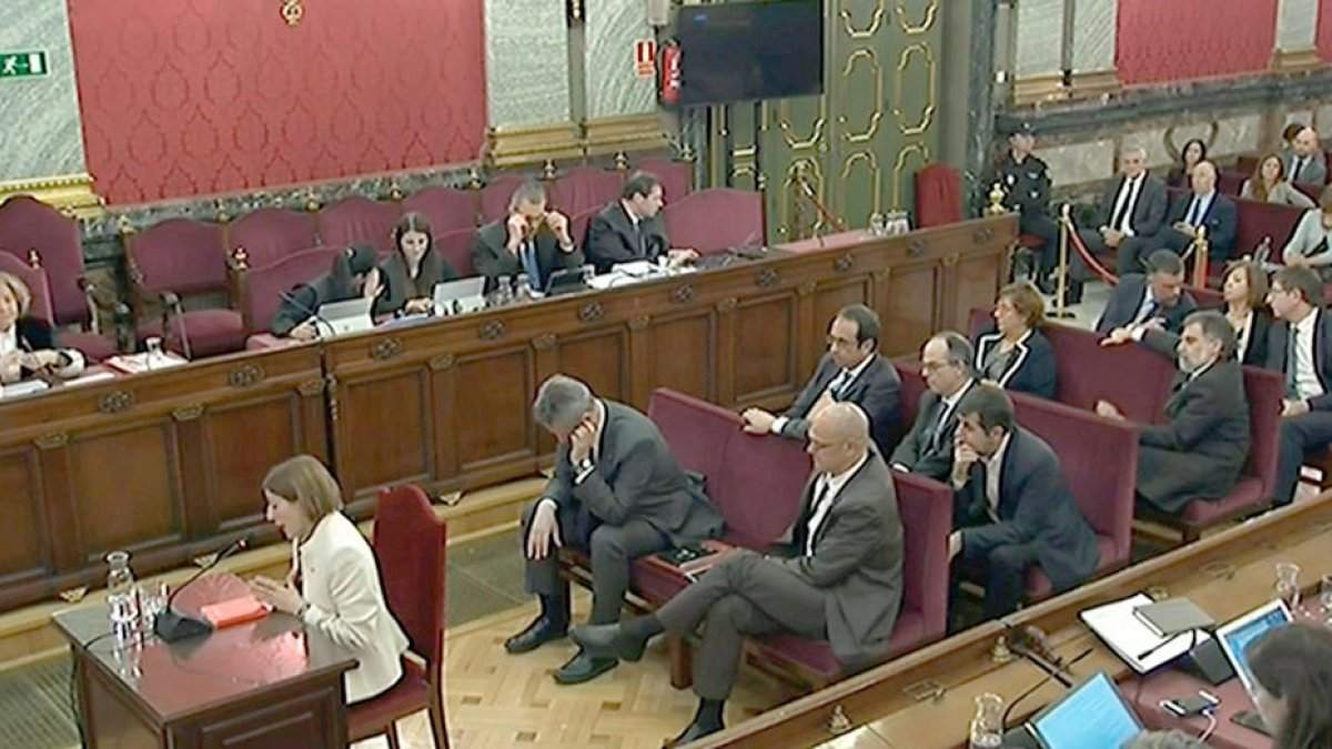 Forcadell admet la desobediència i nega liderar el pla independentista