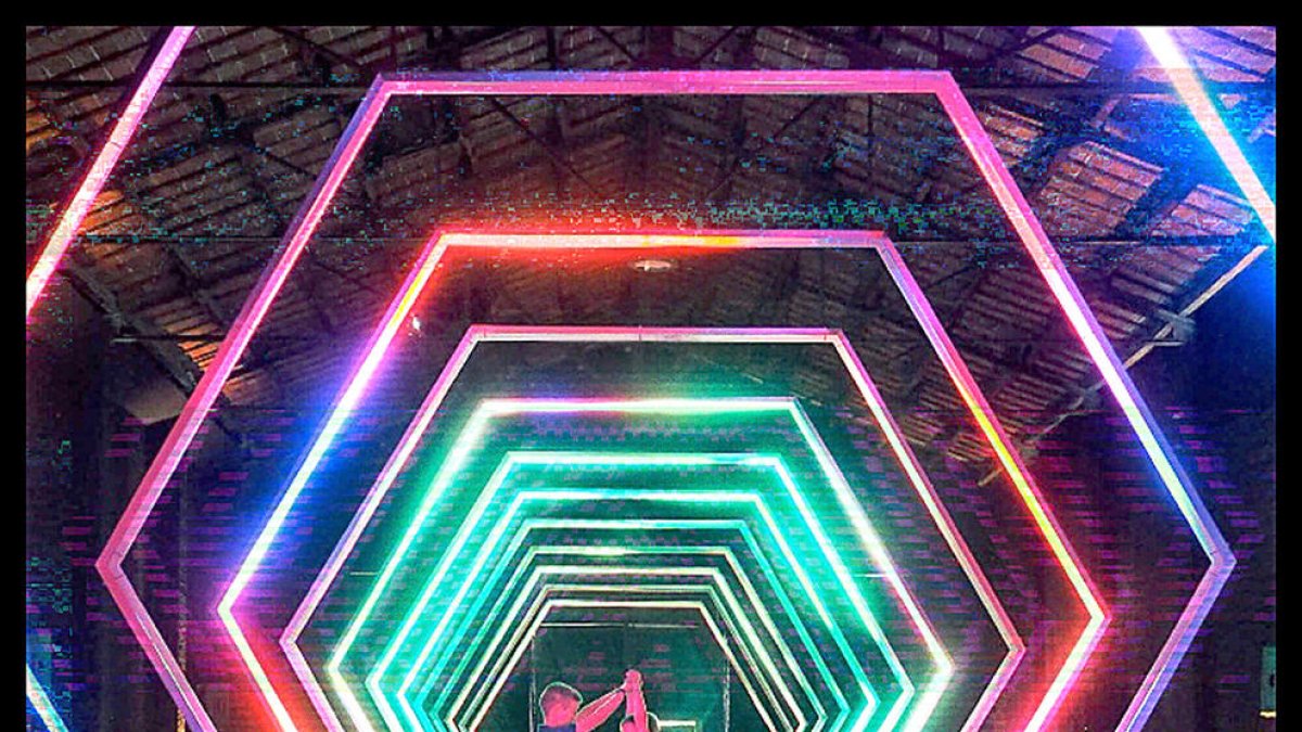 Casa de la Vall, convertida en llenç