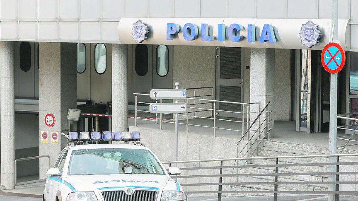 Empresonat un visitant per furtar una figura