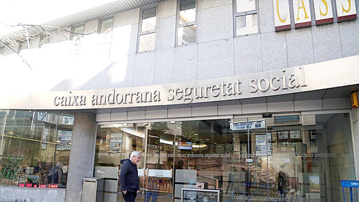 Físios i odontòlegs, a favor de regular l'accés