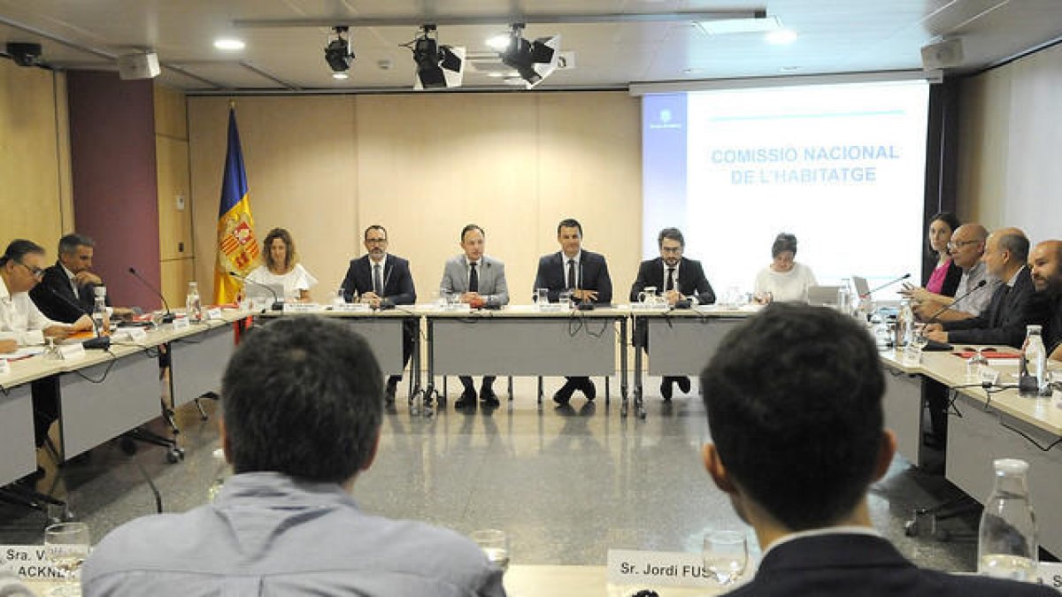 Filloy obra la porta a mantenir la congelació dels lloguers