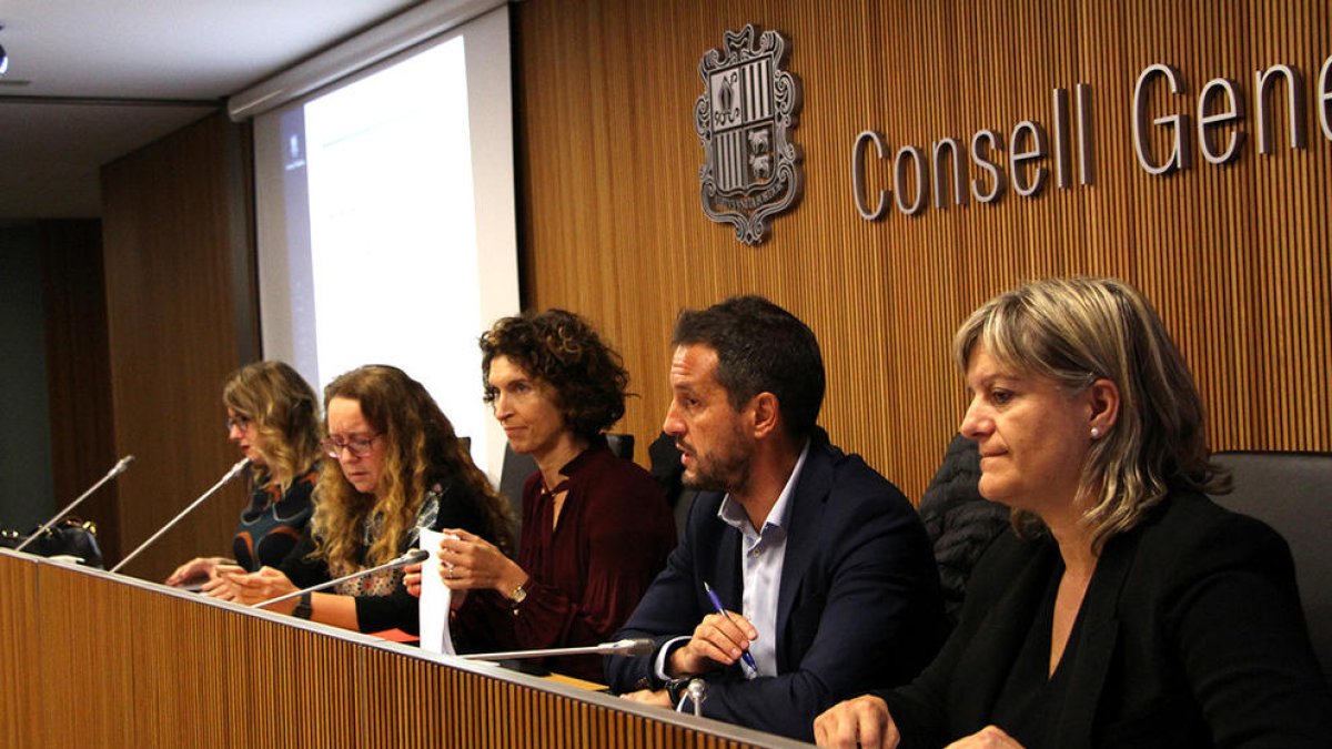 Ubach assegura que hi ha manca de recursos a Exteriors