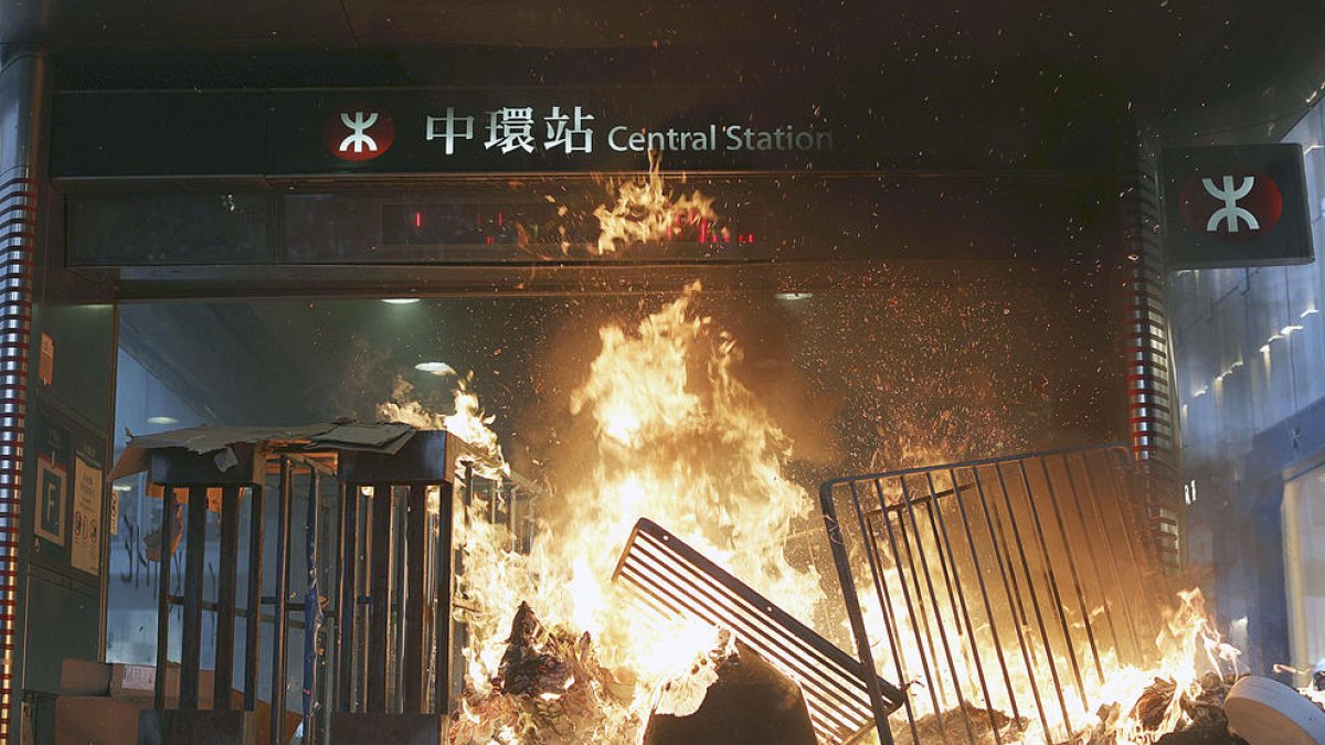 Els manifestants de Hong Kong demanen ajuda als Estats Units
